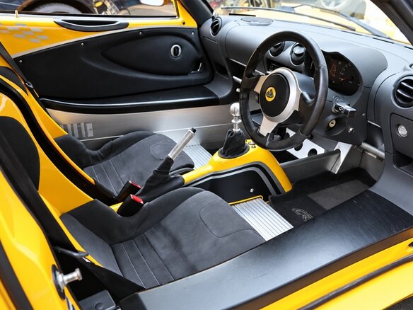 2012 Lotus Elise III, жёлтый, 3690000 рублей - вид 11