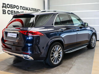 2020 Mercedes-Benz GLE 400 d II (V167), синий, 7490000 рублей, вид 4