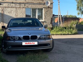 2001 BMW 5 серии 525i IV (E39) Рестайлинг, серебристый, 530000 рублей, вид 2