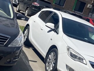 2011 Opel Astra J, белый, 579000 рублей, вид 5