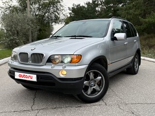 2001 BMW X5 4.4i I (E53), серебристый, 950000 рублей, вид 3