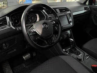 2017 Volkswagen Tiguan II, красный, 2500000 рублей, вид 5