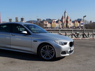 2017 BMW 5 серии Gran Turismo 535i VI (F10/F11/F07) Рестайлинг, серебристый, 3111111 рублей, вид 3