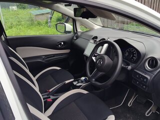 2018 Nissan Note e-Power II Рестайлинг, белый, 1280000 рублей, вид 5