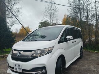 2015 Honda Stepwgn V, белый, 1799000 рублей, вид 1