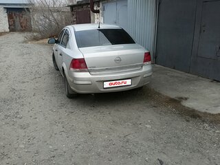 2012 Opel Astra H Рестайлинг, серебристый, 700000 рублей, вид 3