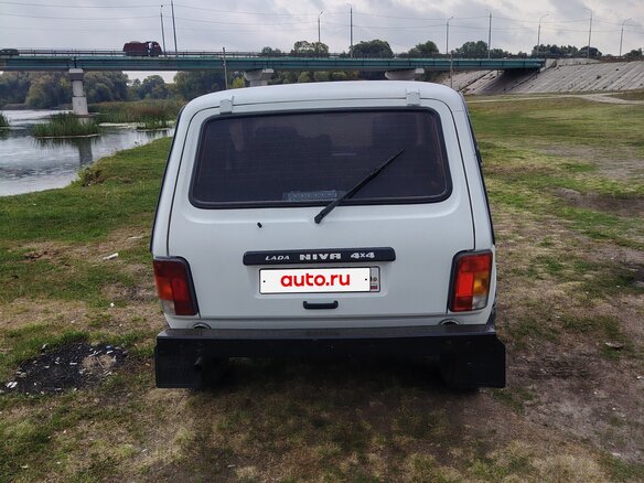 2012 Lada (ВАЗ) 2121 (4x4) I Рестайлинг, белый, 350000 рублей - вид 5