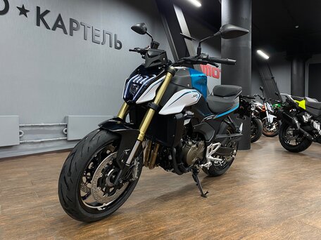 2026 QJMotor SRK 550, синий, 569000 рублей, вид 2