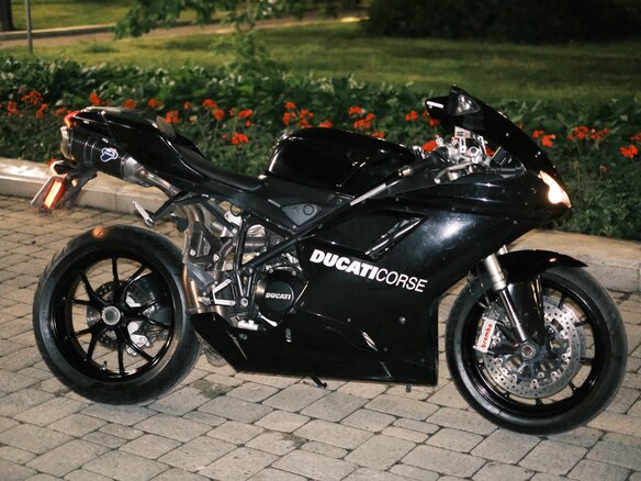 2011 Ducati 848, чёрный, 500000 рублей - вид 7
