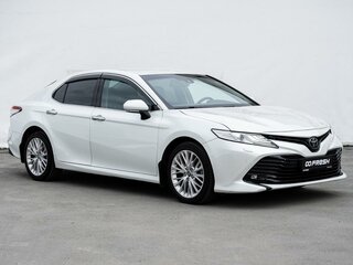 2019 Toyota Camry VIII (XV70), белый, 2920000 рублей, вид 1