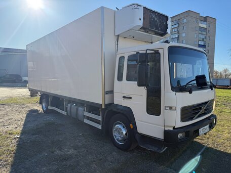 2012 Volvo FL, бежевый, 1450000 рублей, вид 1