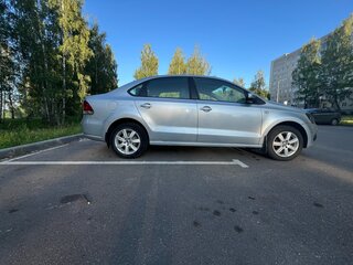 2013 Volkswagen Polo V, серебристый, 530000 рублей, вид 2