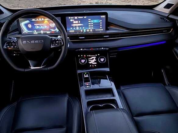 2023 Exeed LX I Рестайлинг, серый, 1699000 рублей - вид 27
