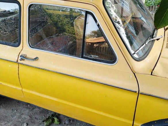 1970 ЗАЗ 966, жёлтый, 55000 рублей - вид 7