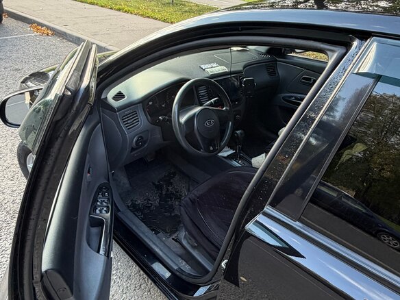 2010 Kia Rio II Рестайлинг, чёрный, 620000 рублей - вид 9