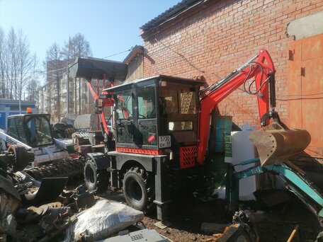 2025 Lonking CDM520, красный, 2500000 рублей, вид 3