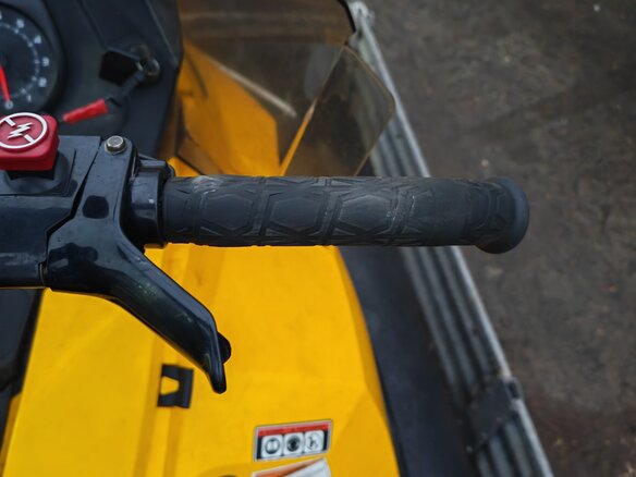 2010 BRP Ski-Doo Tundra 550, жёлтый, 890000 рублей - вид 16