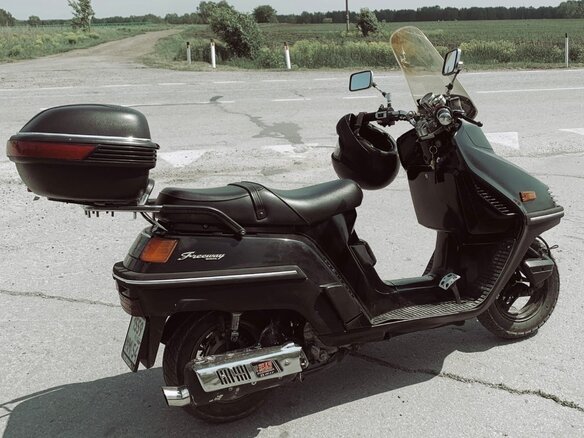 1987 Honda Freeway, чёрный, 270000 рублей