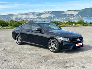 2016 Mercedes-Benz E-Класс 200 V (W213, S213, C238), чёрный, 2900000 рублей, вид 4