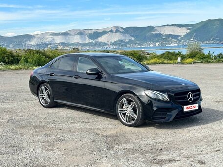 2016 Mercedes-Benz E-Класс 200 V (W213, S213, C238), чёрный, 2900000 рублей, вид 4