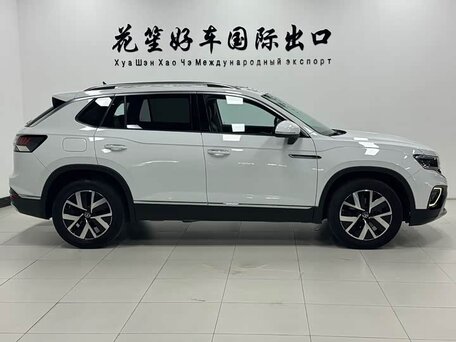 2023 Volkswagen Tayron I Рестайлинг, белый, 2240010 рублей, вид 5