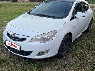 2012 Opel Astra J Рестайлинг, белый, 600000 рублей, вид 1