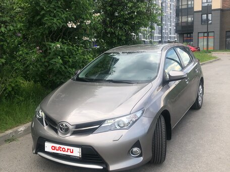 2013 Toyota Auris II, золотистый, 1320000 рублей, вид 1