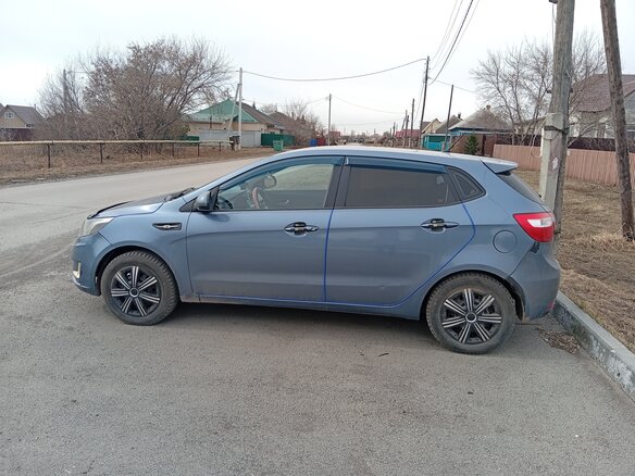 2012 Kia Rio 5-speed III, голубой, 550000 рублей - вид 3