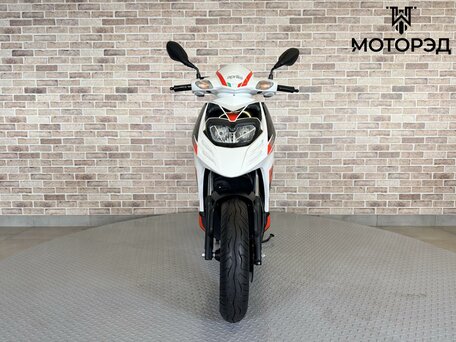 2025 Aprilia SR 50, белый, 285000 рублей, вид 5