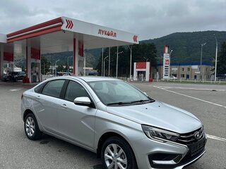 2026 Lada (ВАЗ) Vesta I Рестайлинг (NG), серебристый, 1575000 рублей, вид 3