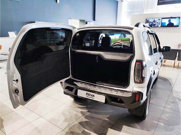 2026 Lada (ВАЗ) Niva Travel I Рестайлинг, белый, 1399900 рублей - вид 10