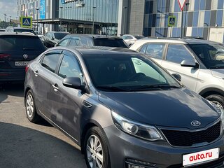 2016 Kia Rio III Рестайлинг, серый, 780000 рублей, вид 4