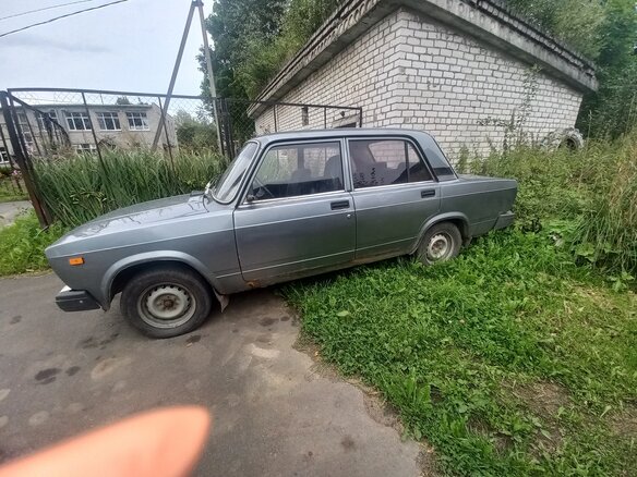 2010 Lada (ВАЗ) 2105, серый - вид 3