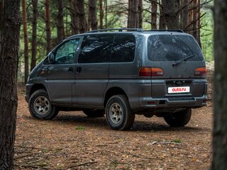 2000 Mitsubishi Space Gear I Рестайлинг, зелёный, 1600000 рублей, вид 4
