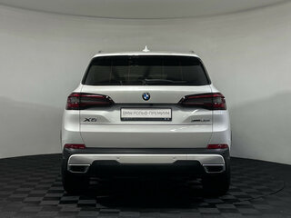 2020 BMW X5 25d IV (G05/G18), белый, 5547000 рублей, вид 4