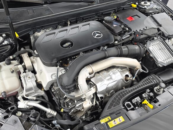 2025 Mercedes-Benz A-Класс 220 IV (W177) Рестайлинг, чёрный, 4200000 рублей - вид 18
