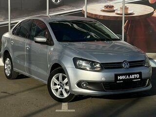 2014 Volkswagen Polo V, серебристый, 830000 рублей, вид 4