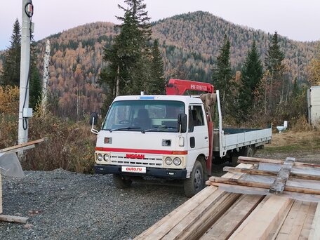 1990 Nissan Atlas, белый, 1800000 рублей, вид 1