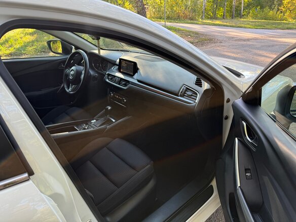2015 Mazda 6 III (GJ) Рестайлинг, белый, 1870000 рублей - вид 7