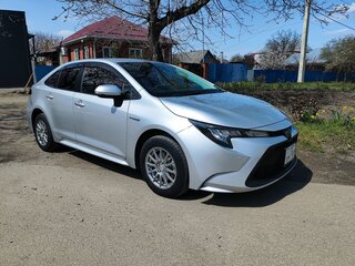 2019 Toyota Corolla Sporty XII (E210), серебристый, 1800000 рублей, вид 2