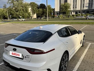 2018 Kia Stinger I, белый, 2237350 рублей, вид 5