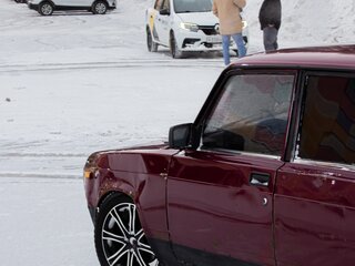 1995 Lada (ВАЗ) 2105, пурпурный, 60000 рублей, вид 3