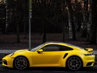 2020 Porsche 911 Turbo S VIII (992), жёлтый, 17500000 рублей, вид 2