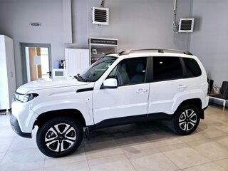 2025 Lada (ВАЗ) Niva Travel I, белый, 1807500 рублей, вид 3