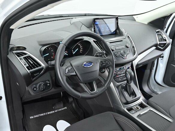 2017 Ford Kuga II Рестайлинг, белый, 1215000 рублей - вид 5