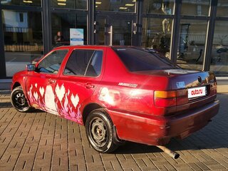 1993 Volkswagen Vento, красный, 90000 рублей, вид 4