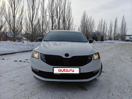 2018 Skoda Octavia III (A7) Рестайлинг, белый, 1590000 рублей, вид 1