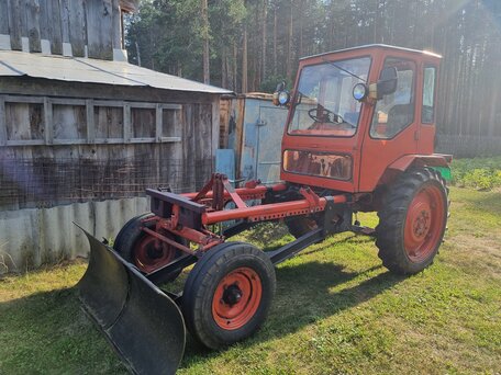 1991 ХТЗ Т-16, красный, 340000 рублей, вид 1
