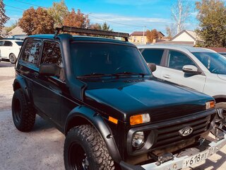 2000 Lada (ВАЗ) 2121 (4x4) I Рестайлинг, белый, 350000 рублей, вид 2