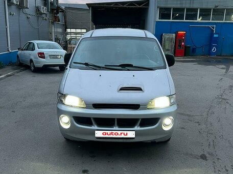 1999 Hyundai H-1, серебристый, 260000 рублей, вид 1